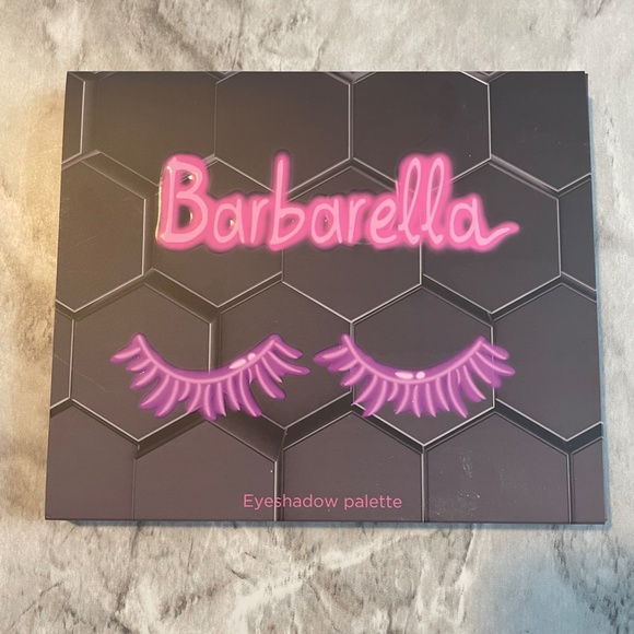Barbarella Eyeshadow Palette - Picture 2 of 3